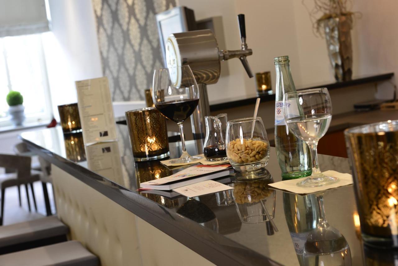 Отель Celler Hof Экстерьер фото