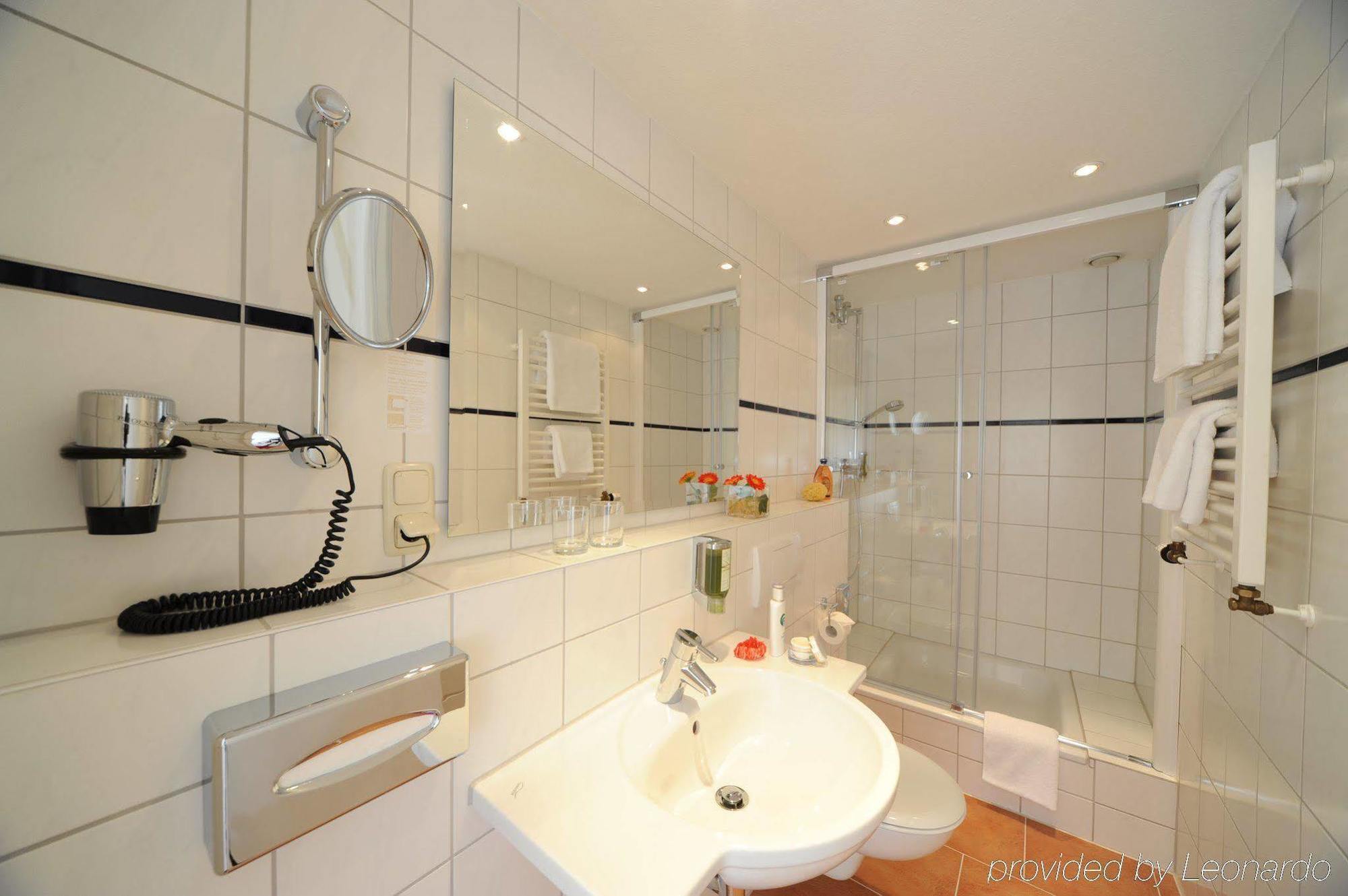 Отель Celler Hof Экстерьер фото